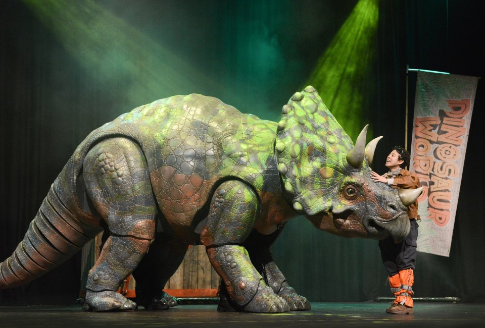 Dinosaur World Live brings the thrills with huge dinos. Photo by Robert Day