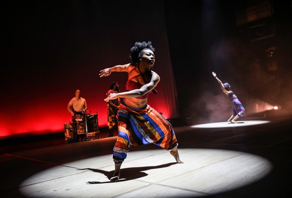 New Victory Theatre's DRUMFOLK production has been canceled. Photo by Jati Lindsay