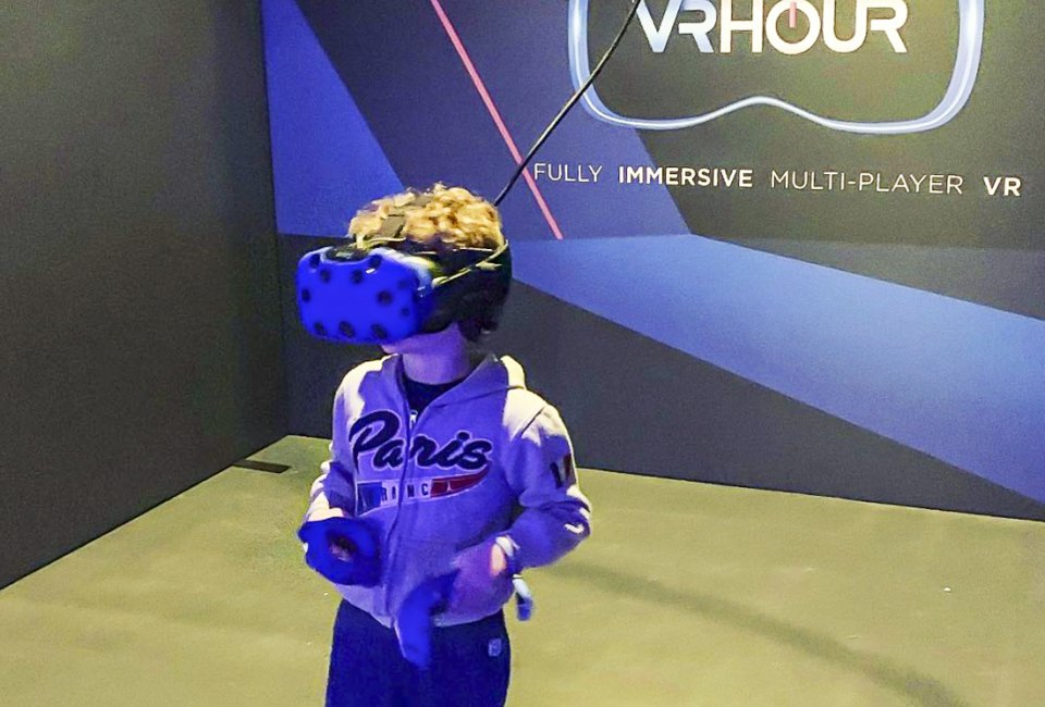 Centers and Arcades for Virtual Reality in Los Angeles: VR Hour