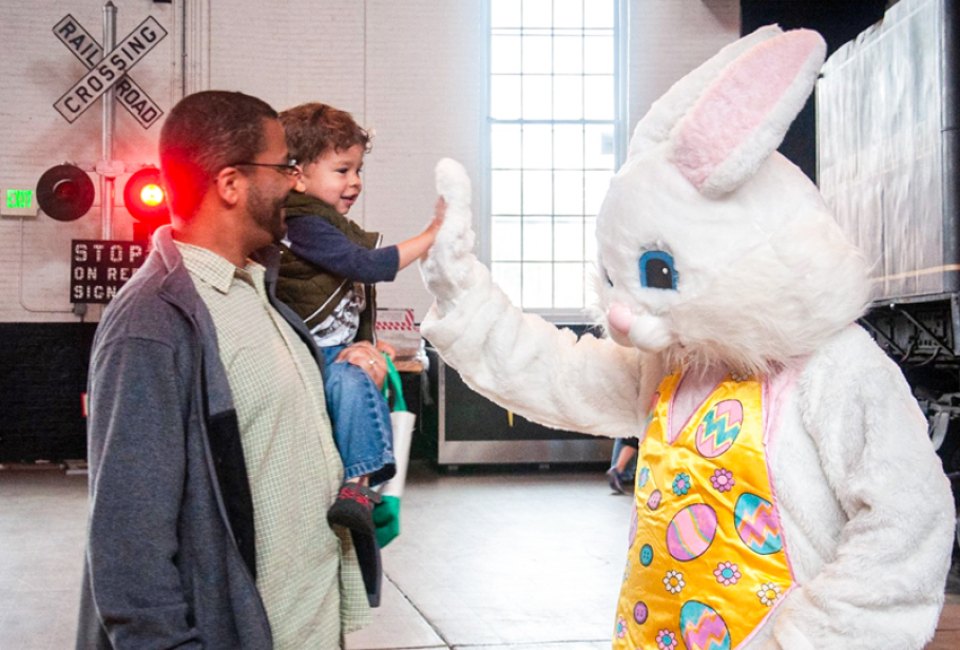 Spring Break 2023 Near DC: Meet the Easter Bunny