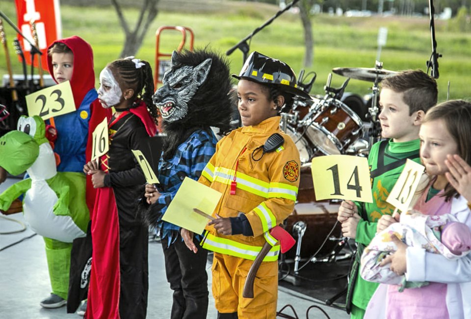 Free Halloween events in Houston still have plenty of costumes and candy! Photo courtesy of Pearland Parks and Recreation