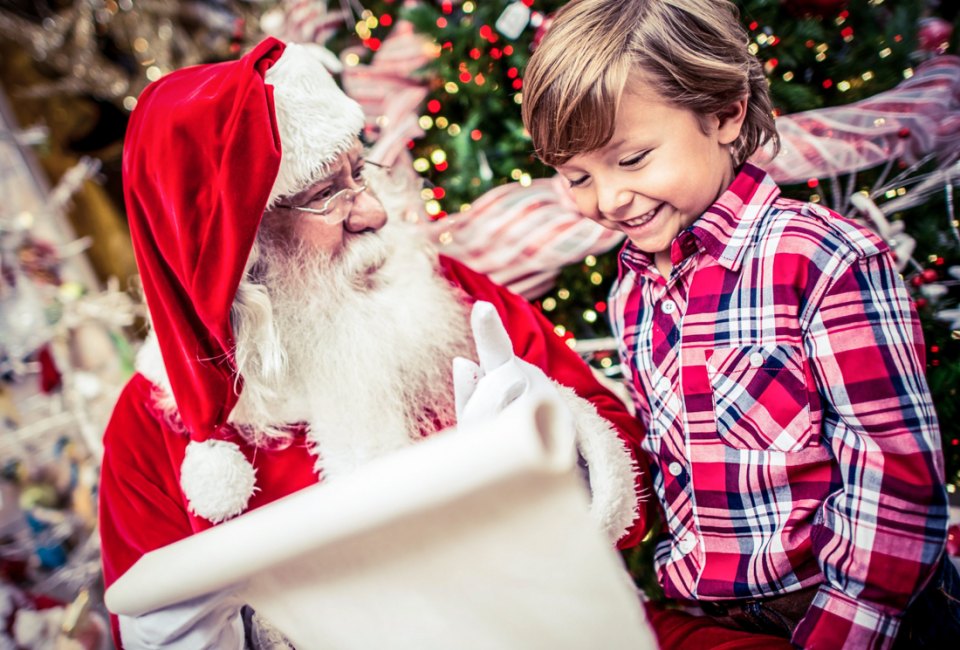 Before celebrating Christmas, take pictures with Santa for lasting holiday memories. Photo by Andre Sr, courtesy of Canva