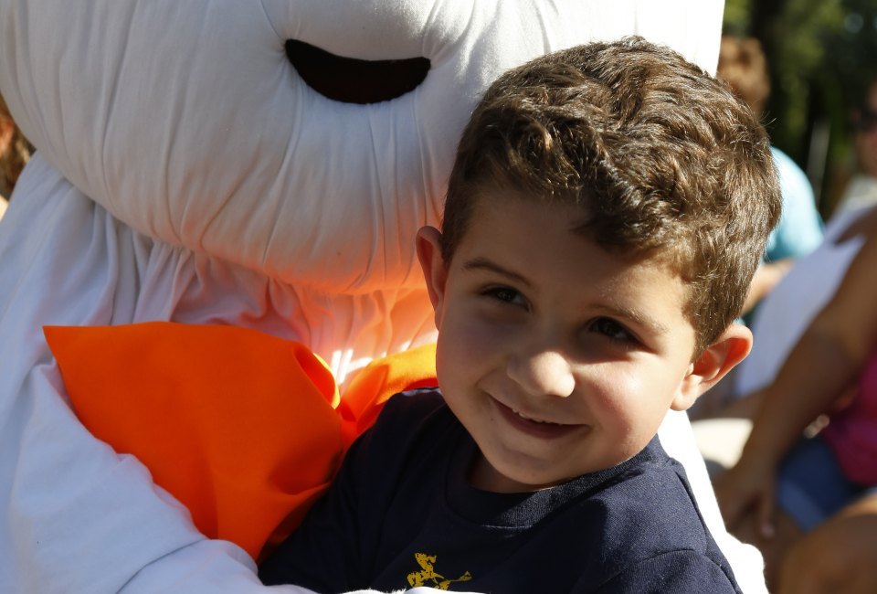 Enjoy fall family fun at Hicks Nurseries with Otto the friendly ghost. Photo courtesy of Hicks Nurseries
