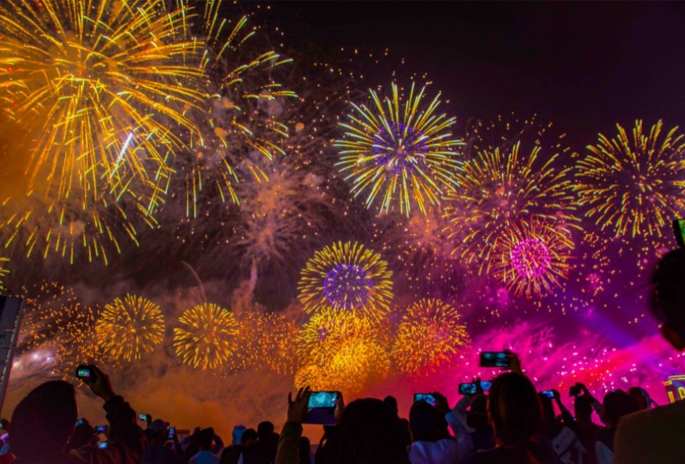 Cue the sparklers. Long Islanders have plenty of locations to catch a picture-perfect fireworks display this weekend. Photo courtesy of Canva