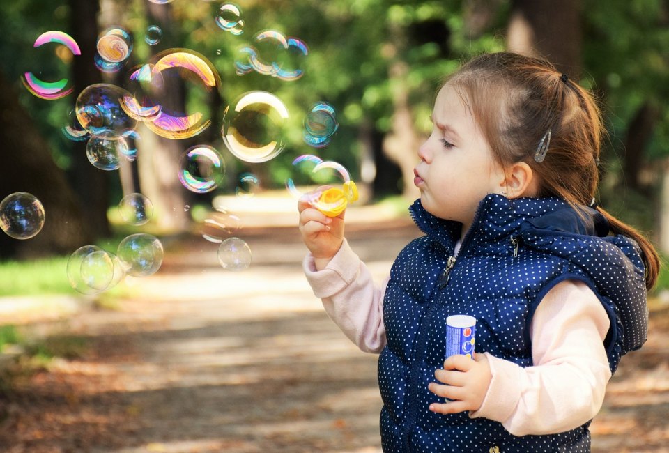 Bubbles are a classic free fun activity for Connecticut kids