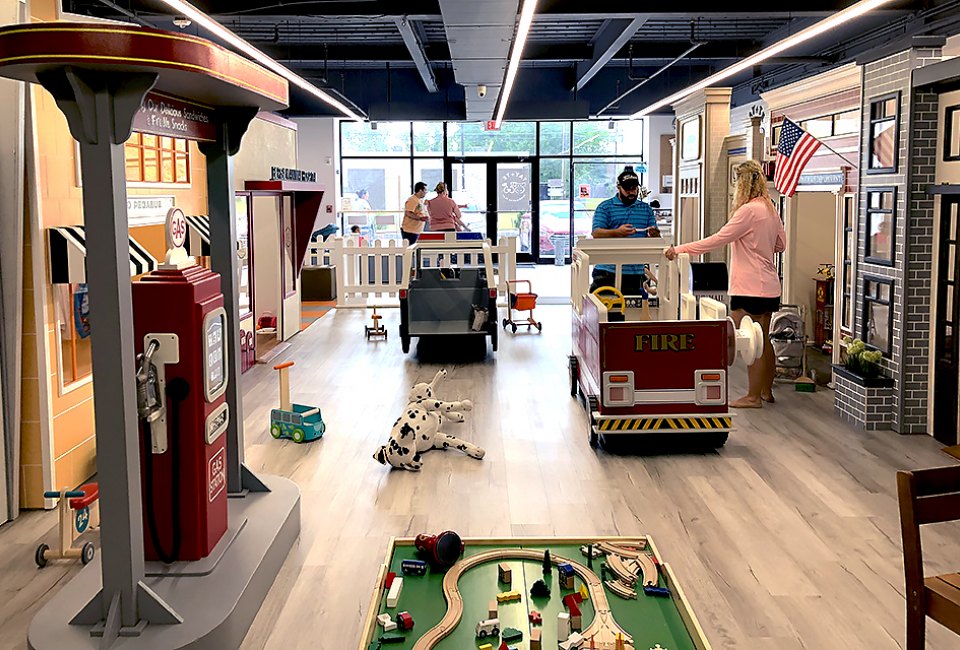 Parents and little ones will love exploring the bright, clean space at Tay + Te Imaginative Play.
