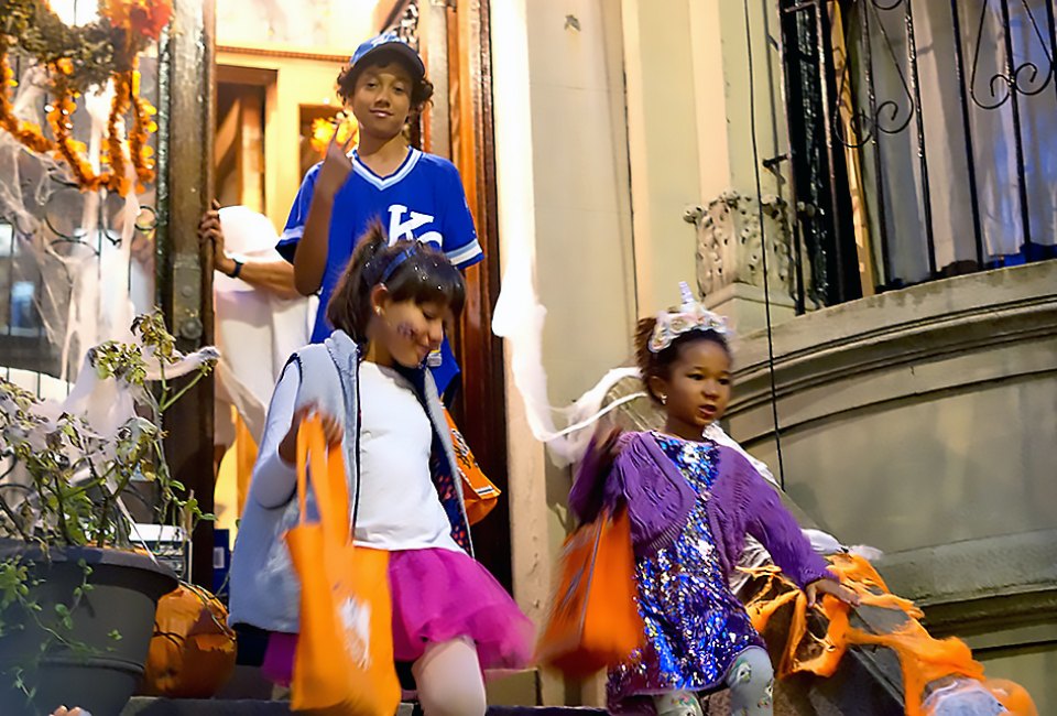 Trick or treat in NYC Harlem