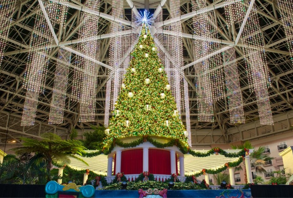 Christmas at Gaylord Palms Mommy Poppins Things To Do in Orlando