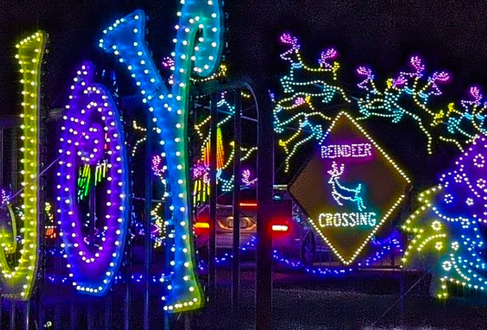 Christmas weekend is the right time to see holiday lights in Connecticut! Photo courtesy of  Hebron Lions Lights in Motion 