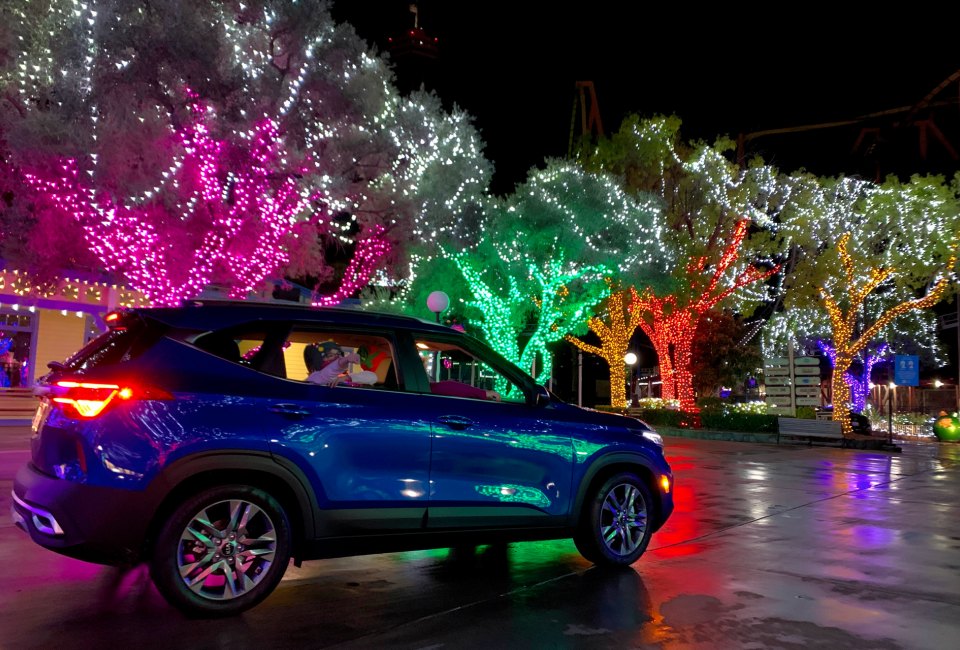 Magic Mountain debuts Holiday in the Park. Photo courtesy of Six Flags