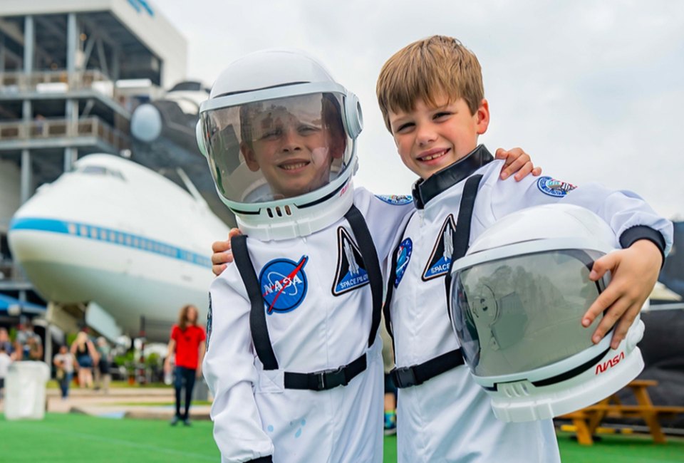 Moon to Mars Spring Break event. Photo courtesy of Space Center Houston.