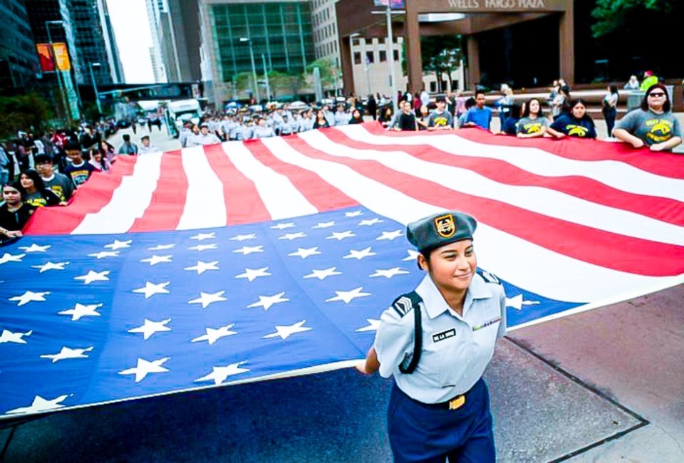 Houston Veteran's Day Parade photo courtesy of veteranlife.com