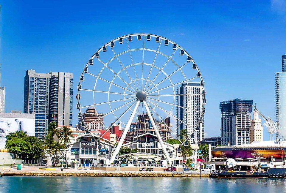 Free Rides for Mom for Mother’s Day at Skyviews Miami