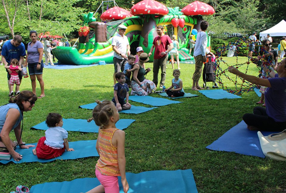 The Inman Park Festival features a street parade, kids' zone, and an arts & crafts market. Photo courtesy of Inman Park Festival and Tour of Homes