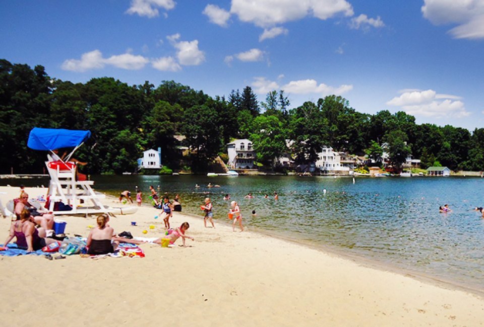 Swimming lakes near NYC: Lake Hopatcong