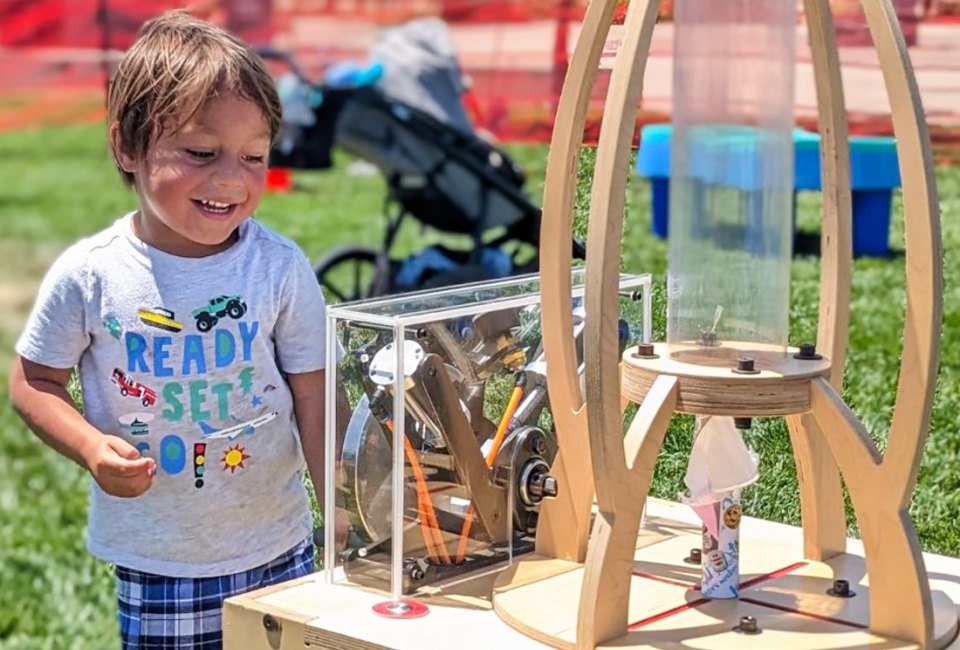 Ready for free summer fun! Photo by Maria Durana courtesy of the Habitot Mobile Museum 