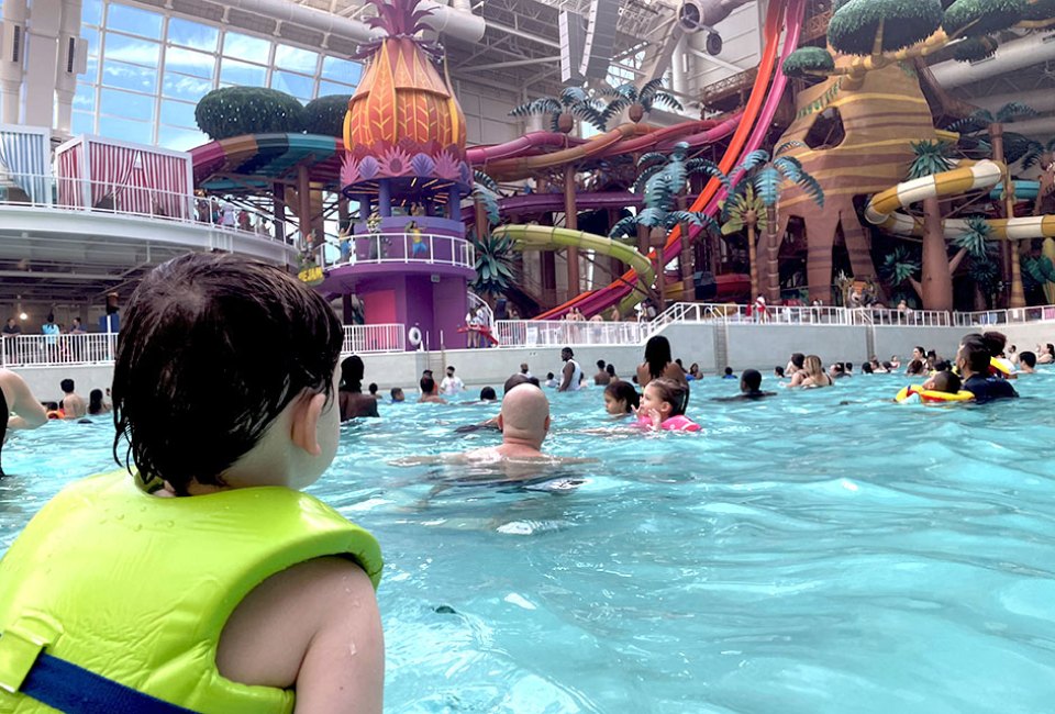 The wave pool at Dreamworks water park