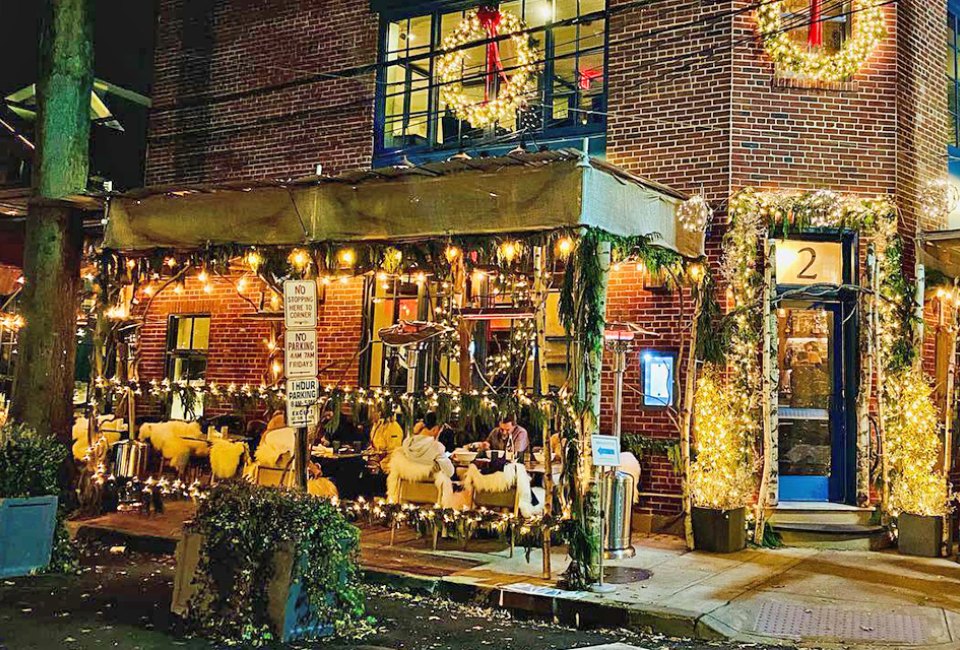 spring restaurant li outdoor dining