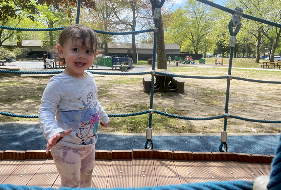  Stop off at the playground before setting up your picnic at Eisenhower Park. 
