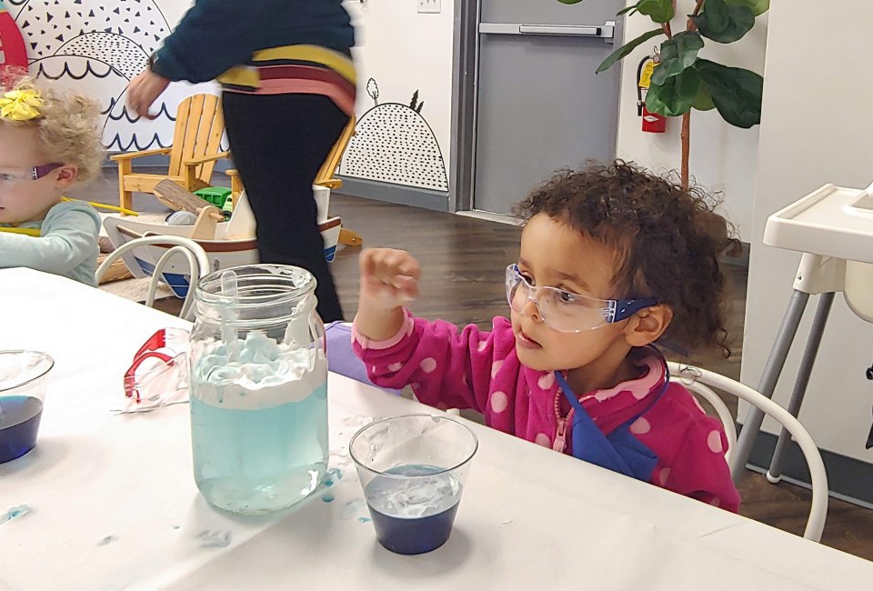 Little chemists experiment at Little Seeds Play Space. Photo by Lauren Saunders