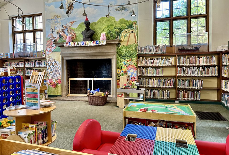 Westbury Memorial Public Library has a separate children's library building with play spaces. Photo by the author