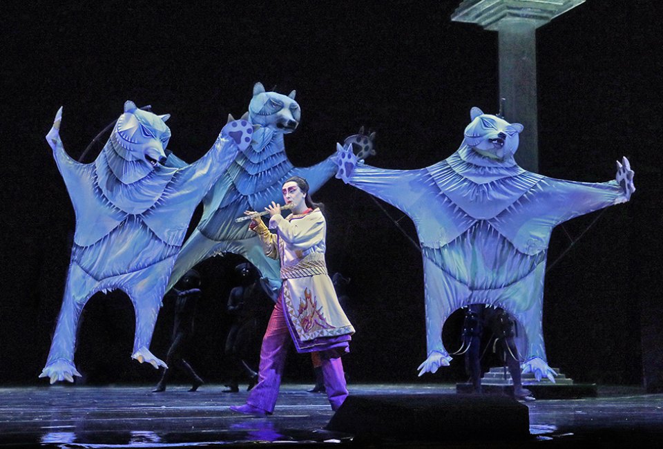 The Magic Flute takes the stage at the Metropolitan Opera. Photos courtesy of The Metropolitan Opera