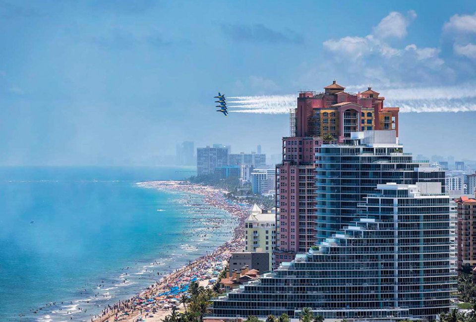 Air Show, Star Wars, Maker Faire, and More Great Things to Do in Miami this Weekend with Kids Flying teams take to the skies during the Fort Lauderdale Air Show this weekend. Photo courtesy of the event