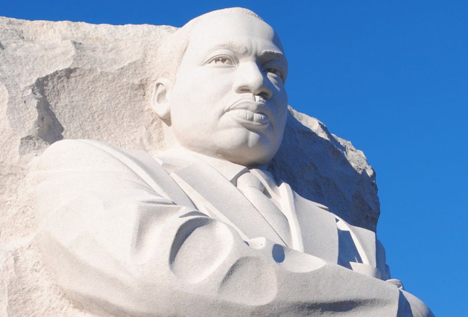 Celebrate MLK weekend with free, interactive workshops and enriching service projects honoring Martin Luther King Jr. 