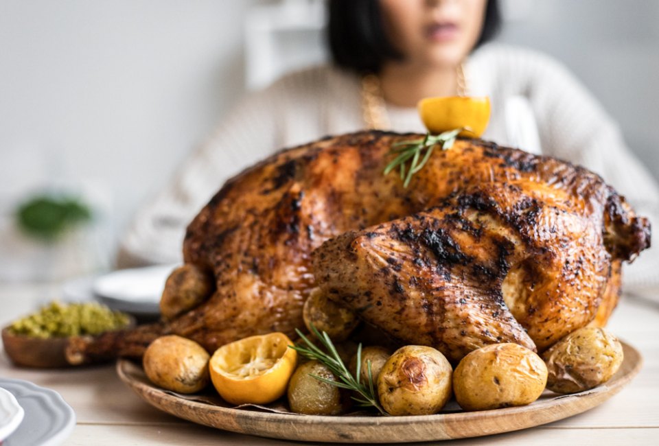 Many organizations throughout Los Angeles are offering free turkey giveaways this holiday season. Photo by Monstera courtesy of Canva