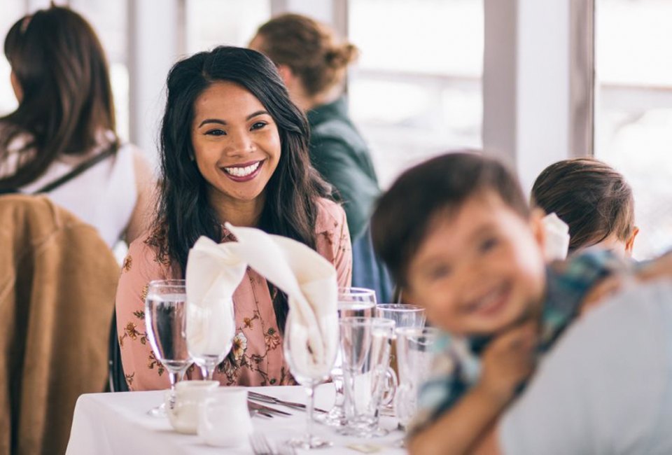 Boats and brunch—what more could you ask for? Mother's Day Premier Brunch Cruise photo courtesy of City Experiences