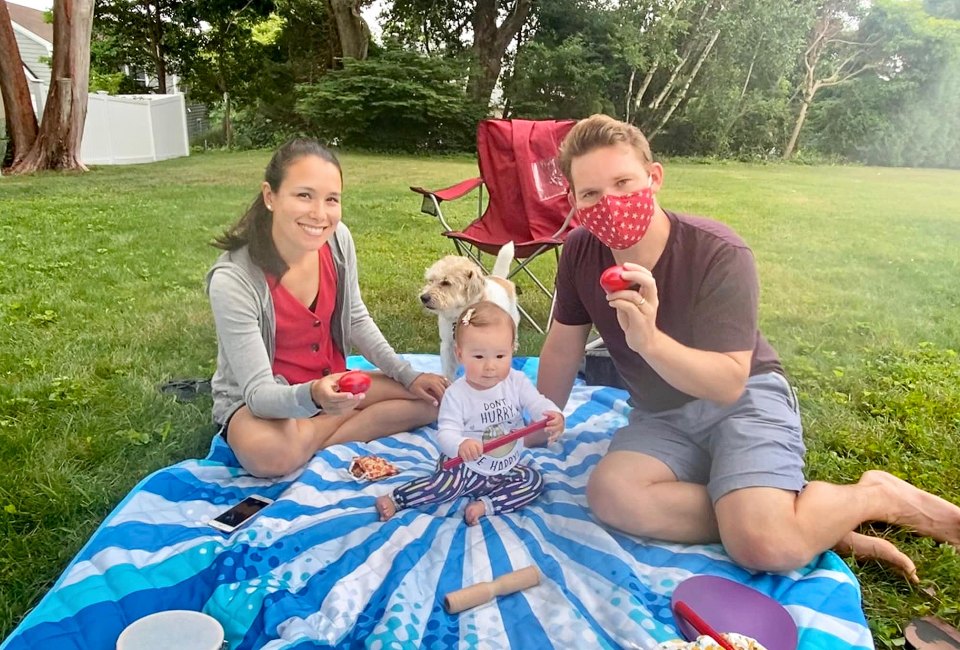 Families can sing and bond in the fresh air. Photo courtesy of Music Together of Fairfield County/Facebook