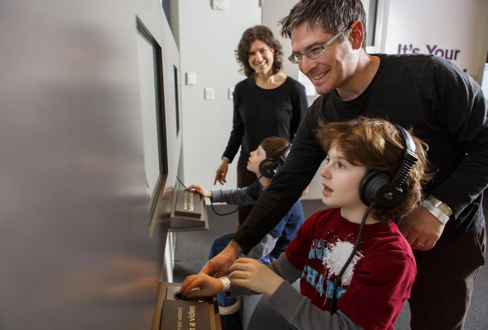 Family Day at the National Museum of American Jewish History. Photo courtesy of the museum