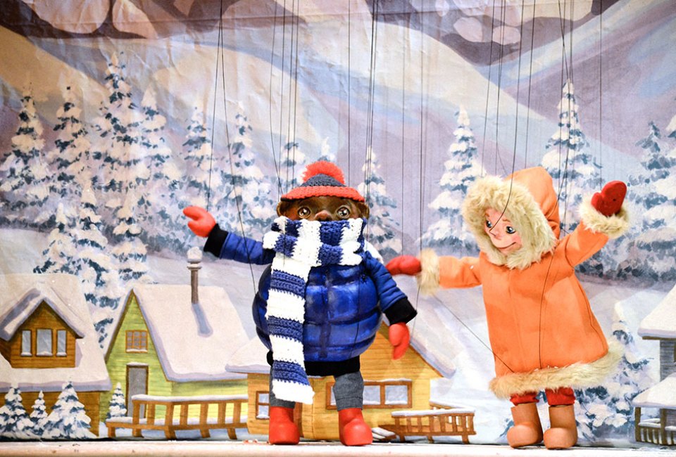  Yeti, Set, Snow! at the Swedish Cottage Marionette Theatre. Photo by Justina Wong for City Parks Foundation. 
