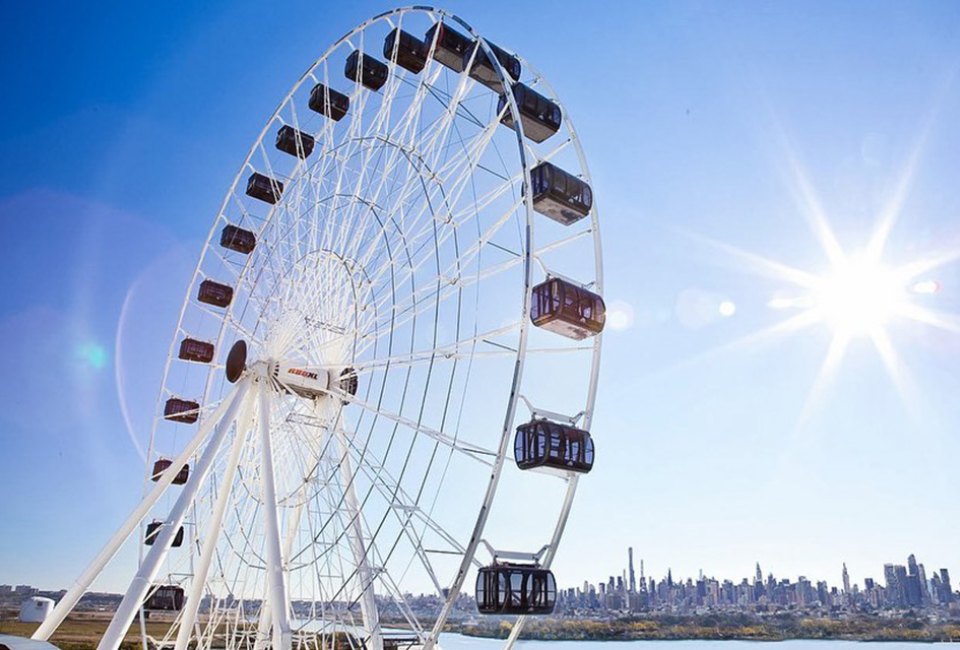 American Dream's new attractions in 2022 include the Dream Wheel, which provides stunning views of the NYC skyline. Photo courtesy of the mall