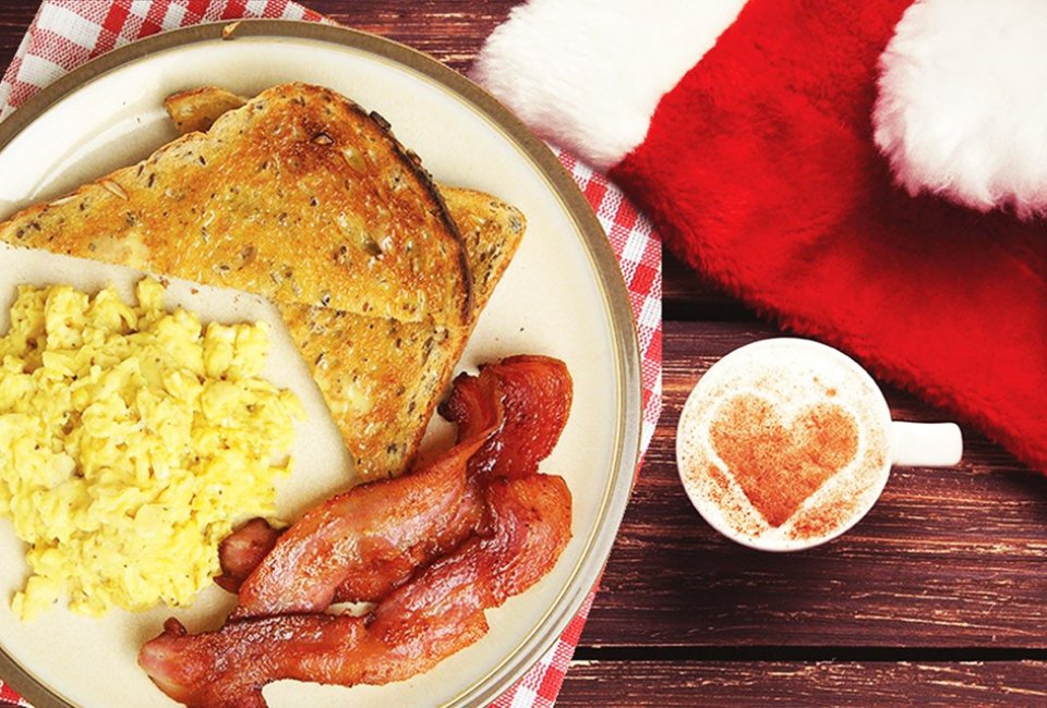 Warm up with Alstede Farms delicious farm-to-table brunch with Santa. Photo courtesy of the farm