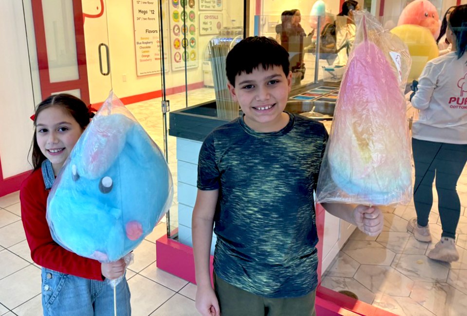 Trendy New Jersey Experiences Your Kids Will Absolutely Love Puffy Cotton Candy in Freehold crafts mesmerizing, edible art sculptures. Photo by Kaylynn Chiarello Ebner