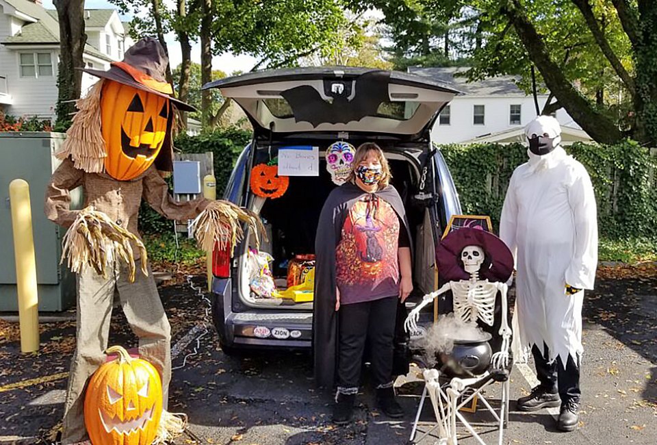 Trunk-or-Treats in New Jersey for Halloween 2022 - Mommy Poppins