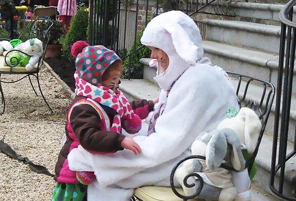  Bartow-Pell Mansion Easter Bunny
