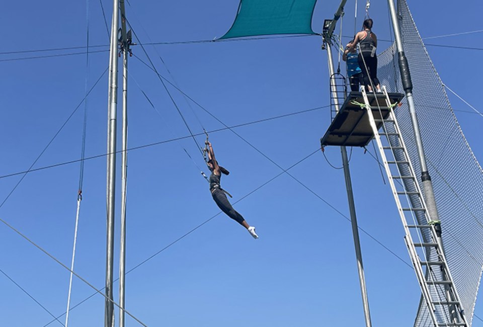 Take a high-flying lesson in trapeze alongside the Hudson River at the New York School of Trapeze.