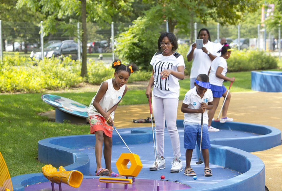 Rocket Park Mini Golf is an outdoor miniature golf course with nine themed holes that introduces visitors to rocket science concepts. Photo courtesy of NYSCI