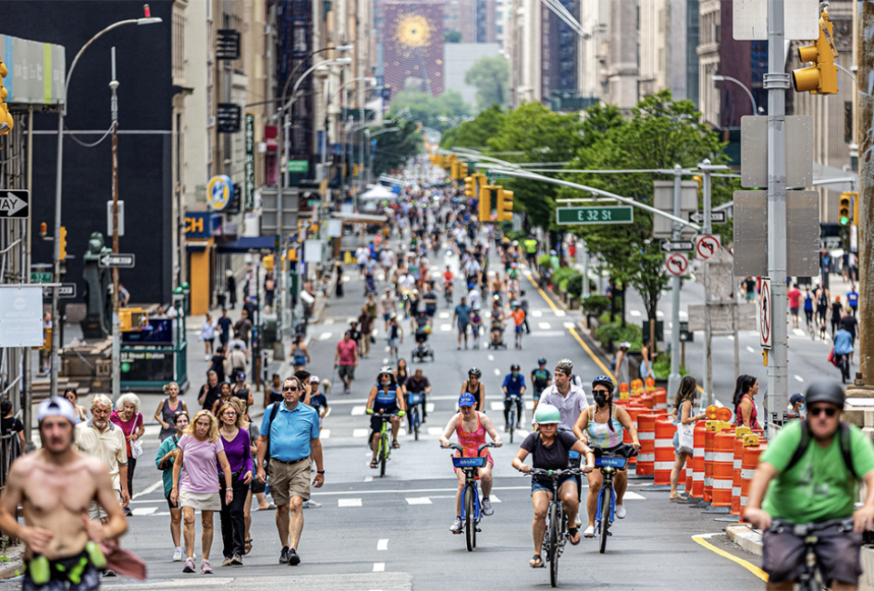 Summer Streets returns Saturdays August 6, 13, and 20, with eight-plus miles of car-free fun running from East Harlem to the Brooklyn Bridge.