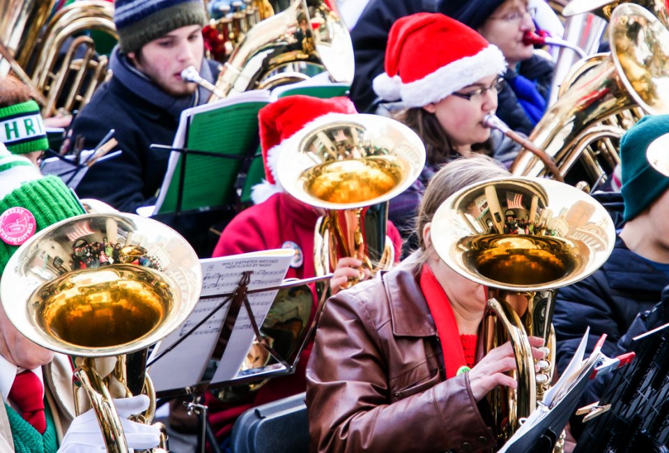 Thanksgiving Weekend 2022 in Boston: Santa's Wonderland, Holiday Light Shows, and the Polar Express Music fills the air, as light festivals and winter wonderlands mark Thanksgiving Weekend 2022 in Boston! Boston Tuba performance photo by Peter Lee, via Flickr (CC BY-NC-ND 2.0)