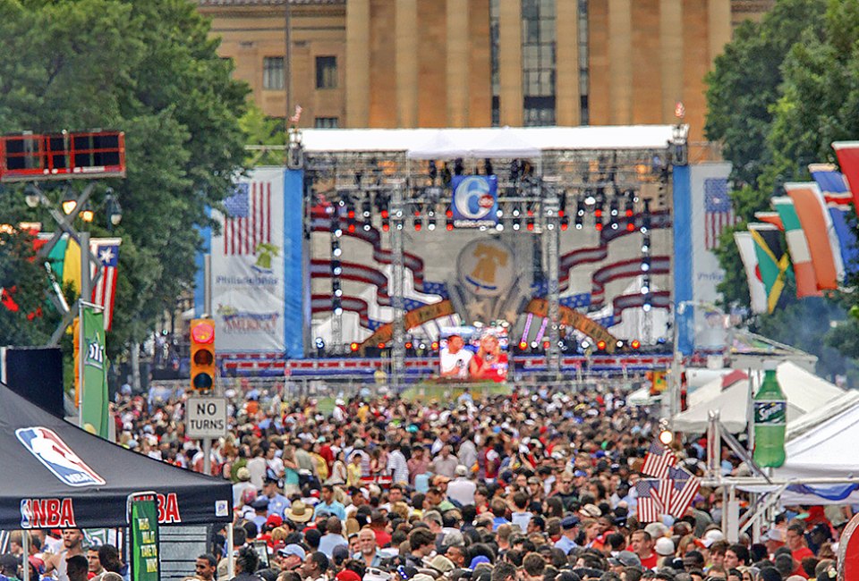 Free Philly Summer Concerts and Outdoor Music Festivals for Families Hit the Parkway for the party of the summer! Photo by G. Widman/Visit Philadelphia