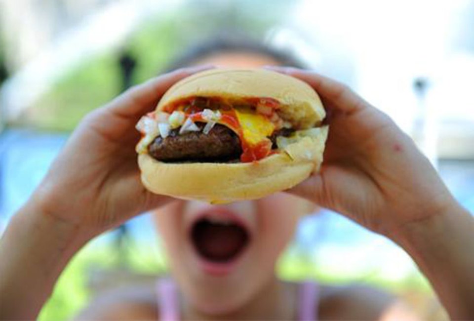 Grab a bite at SquareBurger between rounds of mini golf or spins on the carousel in Franklin Square.
