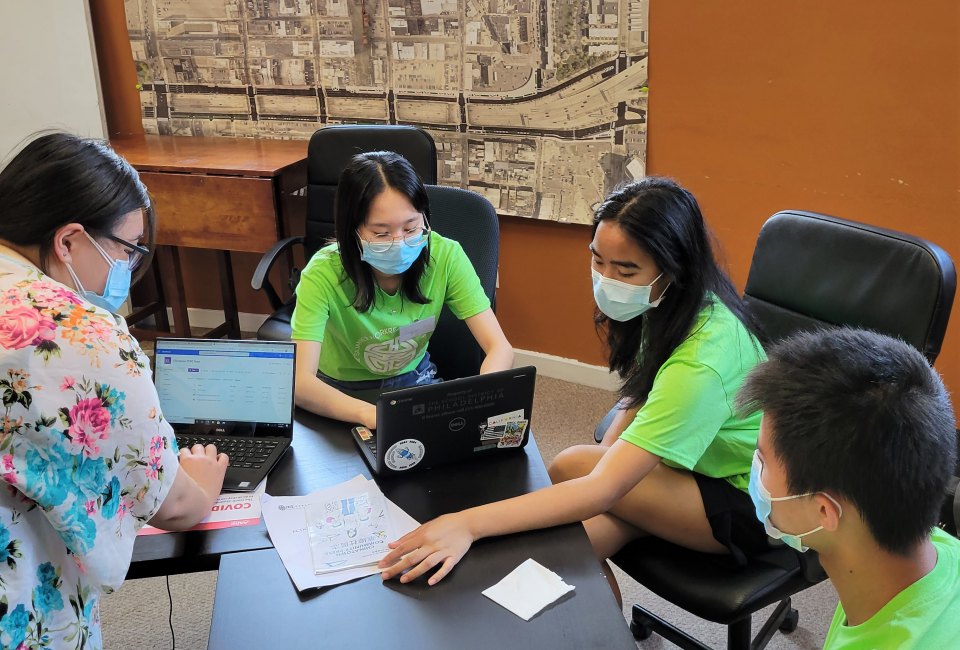 Teens working with the Chinatown Development Corporation. Photo courtesy of Philadelphia Youth Network