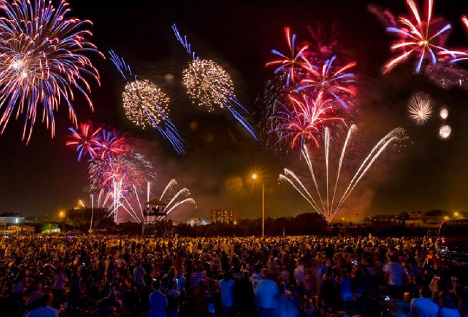 Fireworks will light up the sky all weekend. Photo courtesy of Freedom over Texas