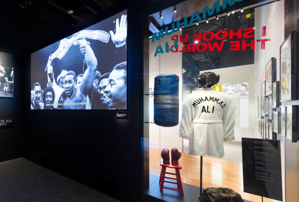Things to do with teens in DC: Smithsonian and other museums