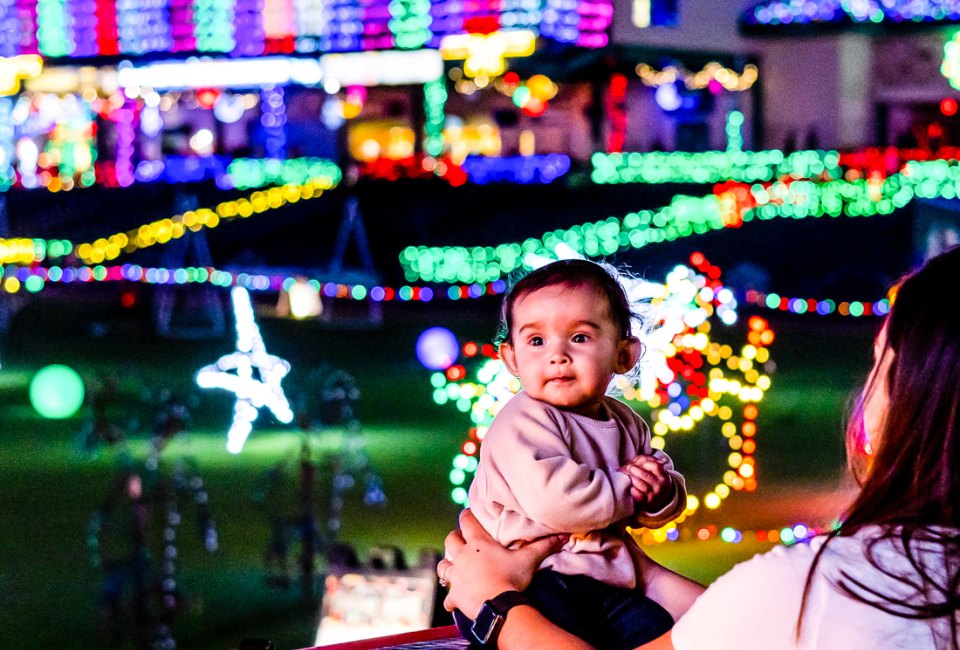 Photo courtesy of @sugarlandholidaylights