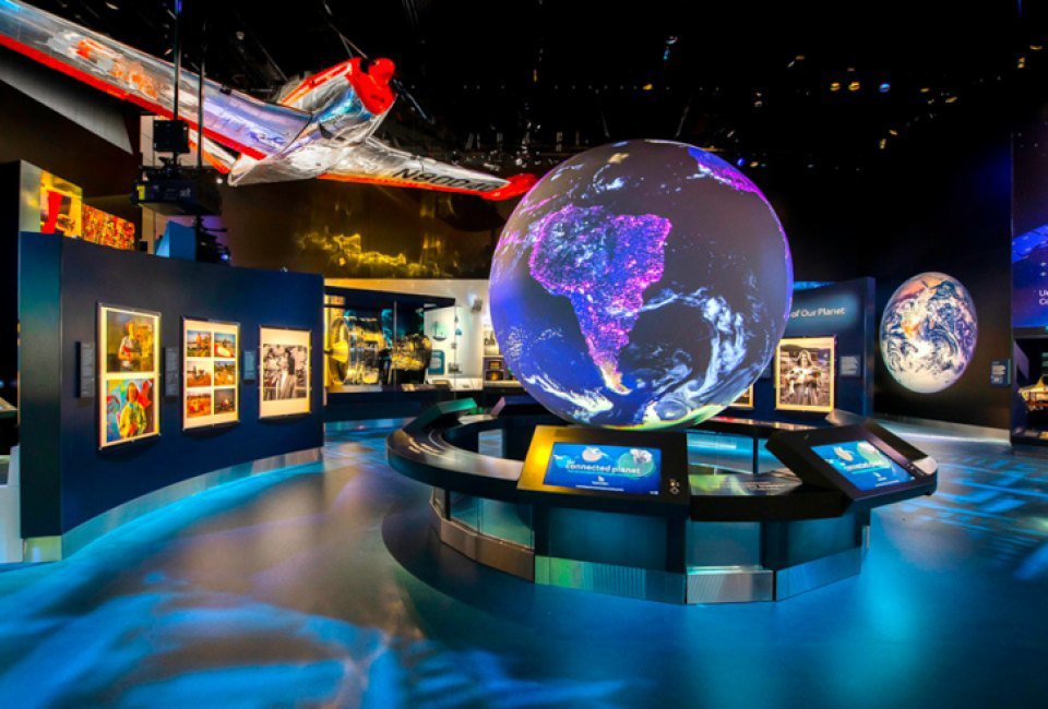 Things To Do in DC with Kids: Smithsonian's National Air and Space Museum