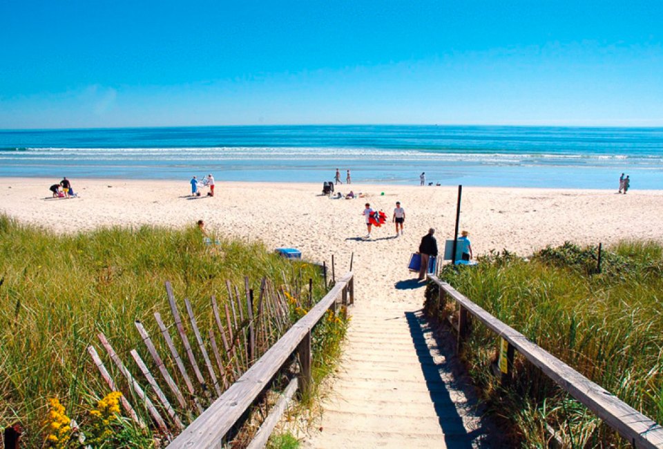 The summer sun brings so many great things to do in Ogunquit, Maine with kids! Photo courtesy of Visit Maine